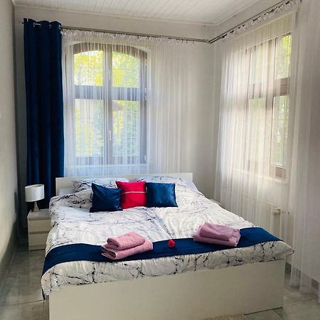 Kaliny Apartamenty Wanny Z Hydromasazem Chorzów Exteriör bild
